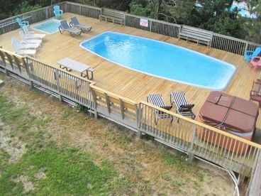 Pool, kiddie pool and hot tub are in the back yard for privacy