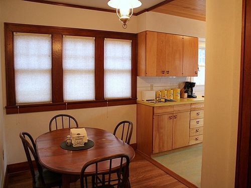 Dining room/kitchen