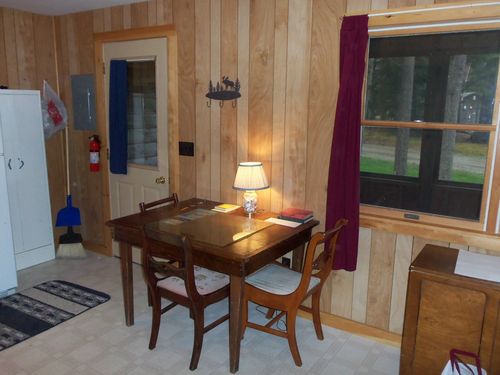 Sherwood Forest Cabins-#1-Next to Pemaquid Beach