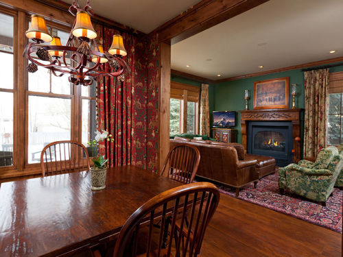 Snow Queen - Walk to Downtown and Views of Grand Teton