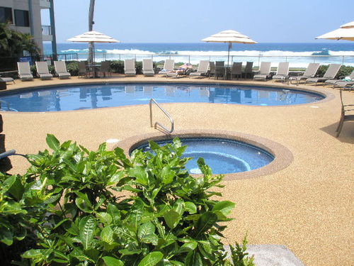 Oceanfront Poolside, secure gounds, steps from unit A4, BBQ poolside 