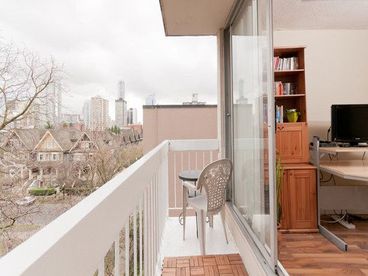 Patio overlooking Vancouver\'s skyline