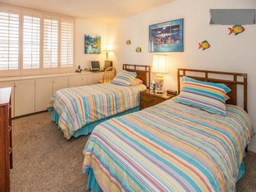 An Ocean Front Vacation Rental 858-484-4881