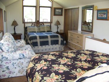 Loft Bedroom-Queen