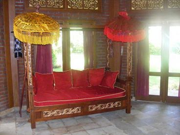 Bali Sea Villa - Private Oceanfront Honeymooners Paradise