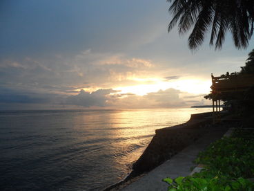  Sunrises and Sunsets everyday over the Bali Sea
