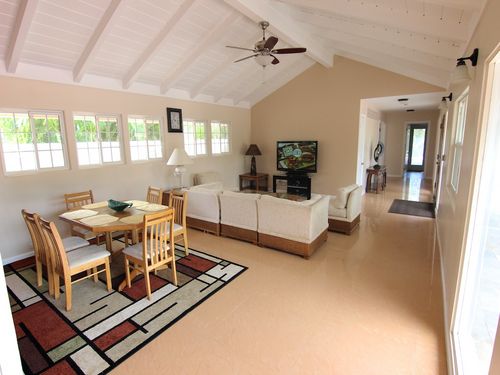 Portlock, 4 Bedroom Pool House