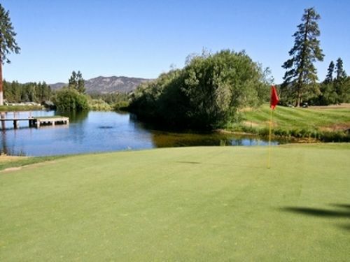 Enjoy Big Bear\'s only golf course outside your front door