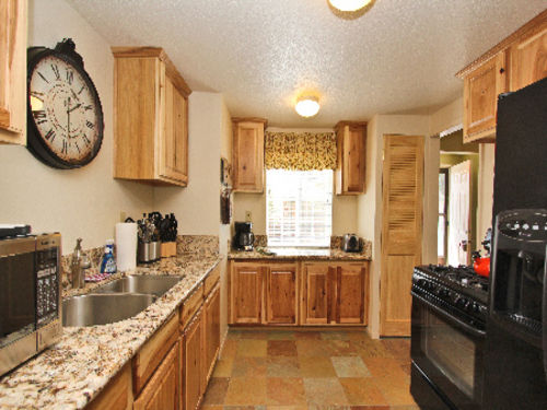 Full stocked kitchen