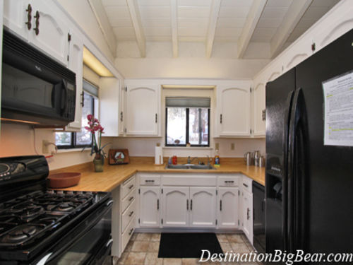 Full stocked kitchen