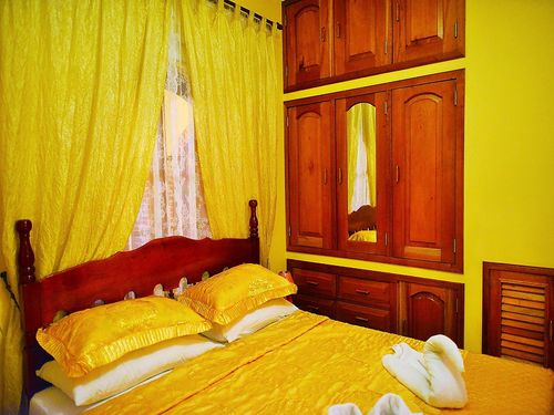 Standard Room (one queen size bed, split unit A/C, private bathroom, safe deposit box, hairdryer, fan, minibar, hot and cold water 24/7)