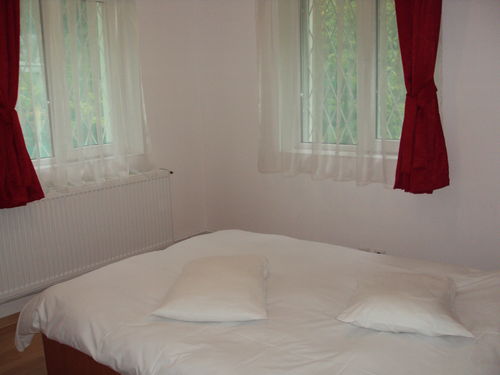 Apartment Luxor Busteni next to Dracula Castle and Brasov city