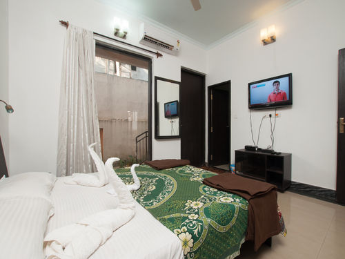 Tastefully decorated En-suites bedroom. All bedroom attached with toilet and bathroom.