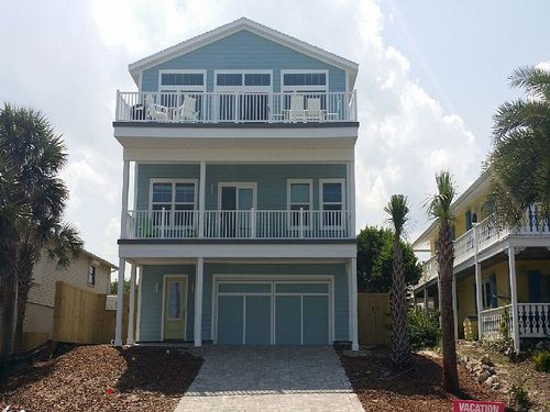 Brand new 3 story home with spectacular views!