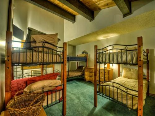Fourth Upstairs Bedroom with 3 Sets of Twin Over Twin Bunk Beds 6 Twin Beds , Private Bathroom