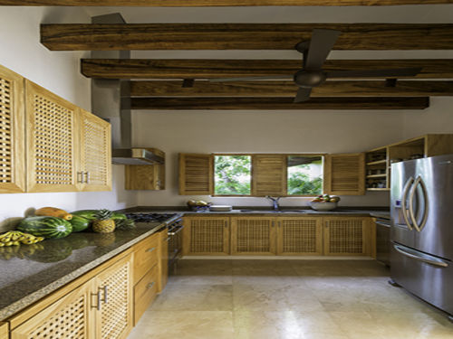 Spacious Kitchen