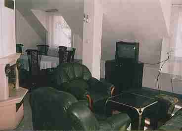 Lounge & dining room