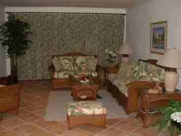Living Room - Right side