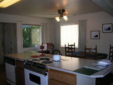 kitchen/dining