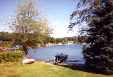      Lake Winnipesaukee Lakefront Cottage