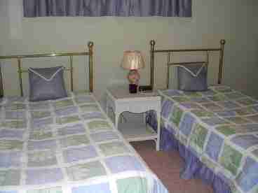 2nd Bedroom