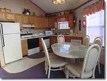 Kitchen/Dining Area