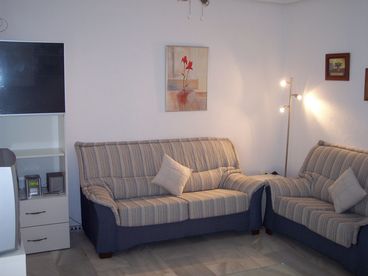 LOUNGE AREA