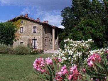 the main house with BRUFA and MELA Apartments