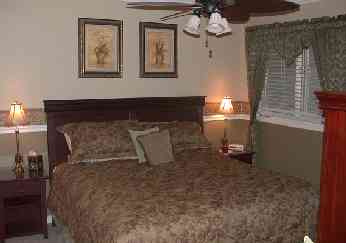 King Size Bed - TV/VCR