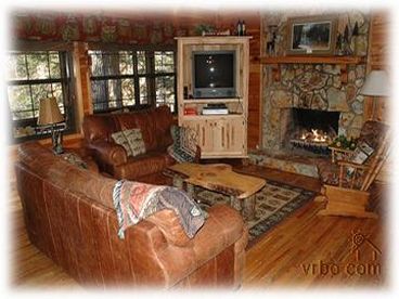 Living Room with Gas Log Fireplace