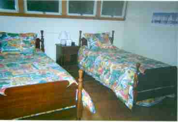twin bedroom