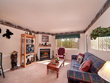 Beautiful living room-4 nights for $299
