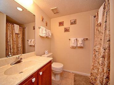$75 Night-High Chalet Vacation Condo-2 bedroom -2 bath