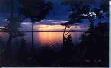 This property has magnificent sunsets all year round. Sit back, relax and enjoy the view!
