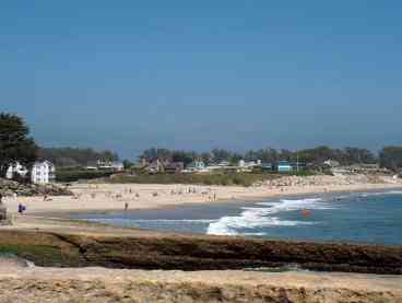 Just across the street is the famous 21st Ave., Corcoran Lagoon & Santa Maria's Beaches.  2 blocks south is Sunny Cove Beach and a short walk to the north is 26th Ave. Beach.