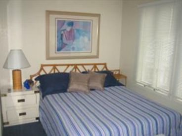 1st Bedroom with Queen Bed
