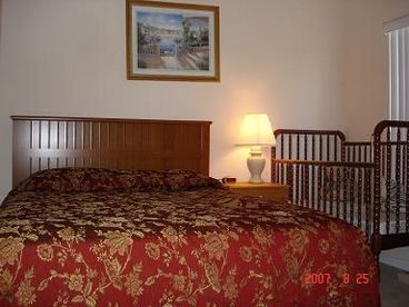 Quueen Bed