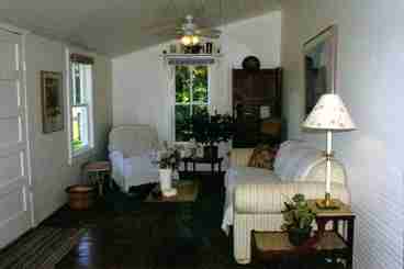 Historic Cottage - Near Gulf Vacation Rental