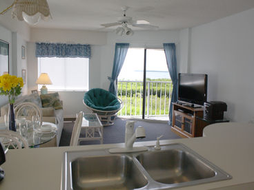 Kitchen to living area and balcony