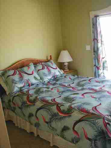 Upper queen bedroom