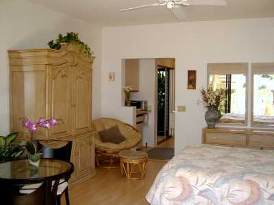 Clean and comfortable room with lovely furnishings - Grand Champions Villas studio condominium -Wailea, Maui, HI 
