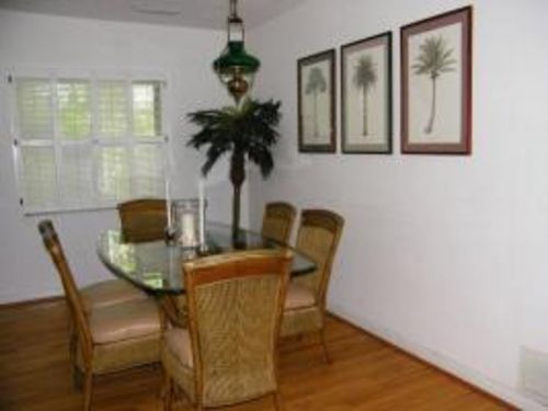 Beautiful Dining Space with Breakfast Bar