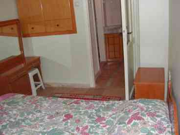 Bedroom with a Quen bed