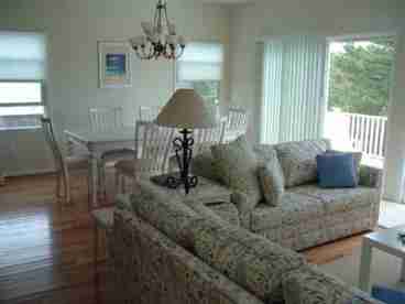Dining Room Seats Eight Comfortably