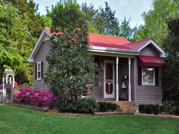 Nashville Cabin Rentals - 20 Min. to Nashville, on Private Farm, WiFi, & More!  