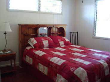 Plantation Bungalow Relax on the Lanai in Hawaiian Style