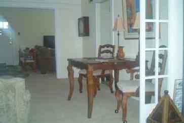 Dining room.