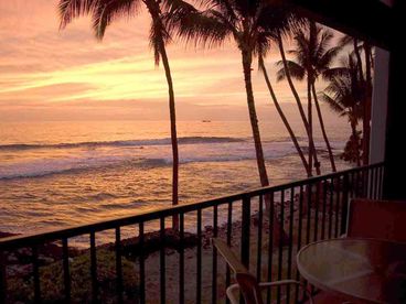 OCEANFRONT Condo~Watch Dolphins from Lg Private Lanai ~Pool~WiFi~Air~BBQ~TV DVD