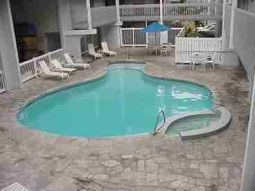 OCEANFRONT Condo~Watch Dolphins from Lg Private Lanai ~Pool~WiFi~Air~BBQ~TV DVD