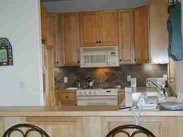 A fully equipped beautiful kitchen makes you feel at home.